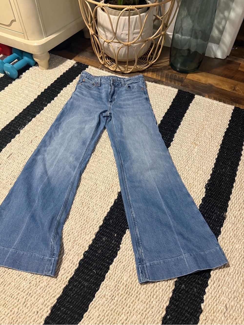American Eagle Flare Jeans Womens High Rise Denim - Picture 2 of 7